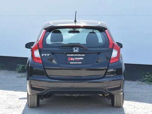 Used 2019 Honda Fit LX image 4