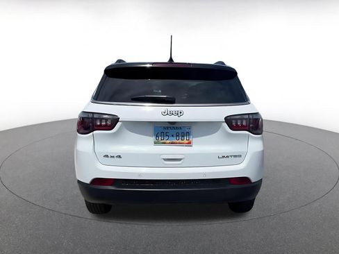 Used 2025 Jeep Compass Limited AWD/4WD image 12