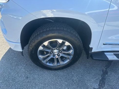 New 2026 Chevrolet Silverado 1500 High Country w/ Technology Package AWD/4WD image 11