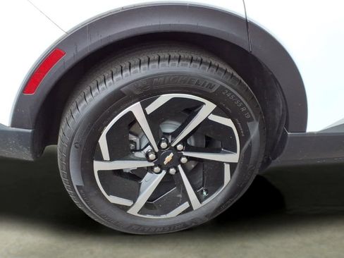 New 2026 Chevrolet Equinox EV LT FWD image 33