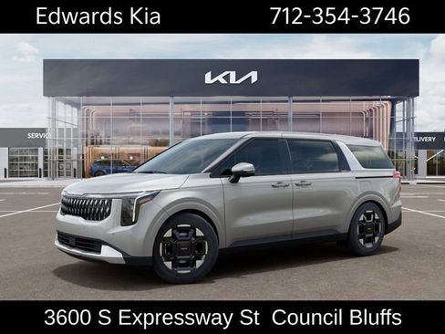 New 2026 Kia Carnival EX FWD image 3
