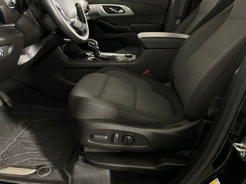 Used 2023 Chevrolet Traverse LT FWD image 33