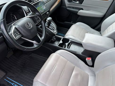 Used 2018 Honda CR-V Touring image 9