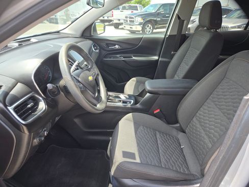 Used 2018 Chevrolet Equinox LT FWD image 9