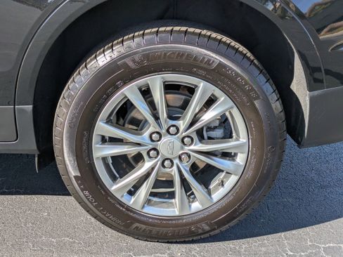 Used 2021 Cadillac XT5 Premium Luxury image 10