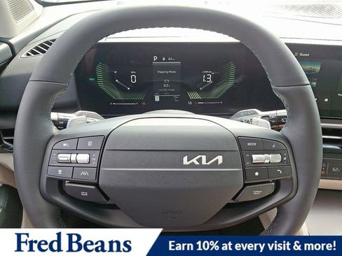 New 2026 Kia Sportage EX image 13