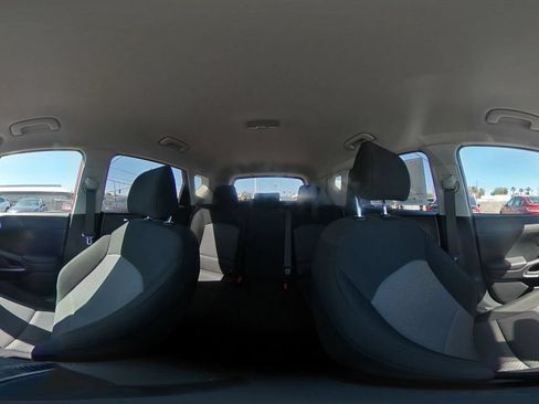 Used 2025 Kia Soul LX w/ LX Technology Package FWD image 40