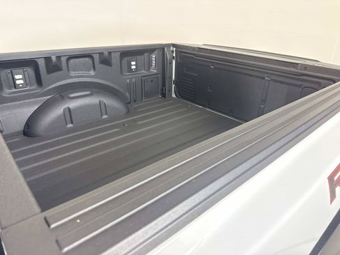 Used 2025 Ford F150 Raptor AWD/4WD image 10