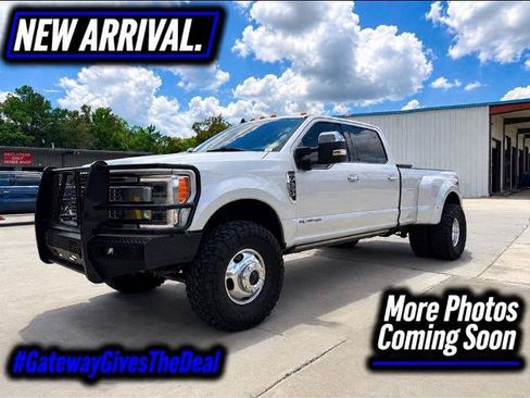 Certified 2019 Ford F350 Platinum w/ Platinum Ultimate Package AWD/4WD image 1