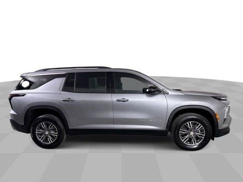 New 2026 Chevrolet Traverse LT w/ Driver Confidence Package image 9