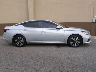 Used 2022 Nissan Altima 2.5 SV