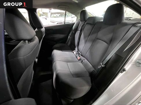 Used 2025 Toyota Corolla LE image 21