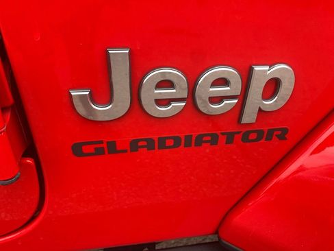 Used 2020 Jeep Gladiator Overland AWD/4WD image 34