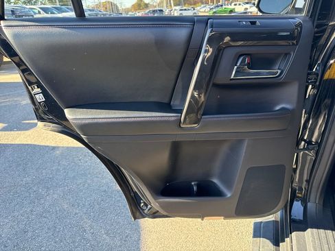 Used 2015 Toyota 4Runner Trail Premium image 28