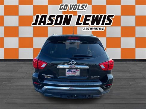 Used 2018 Nissan Pathfinder Platinum image 5