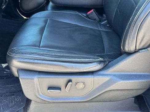 Used 2015 Ford F150 Lariat w/ Equipment Group 501A Mid AWD/4WD image 18