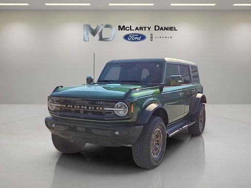 New 2025 Ford Bronco Outer Banks AWD/4WD image 2