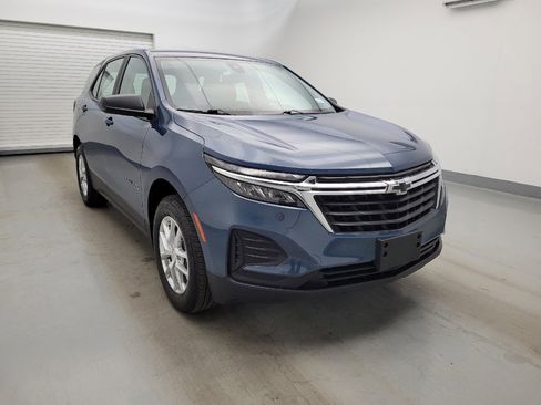 Used 2024 Chevrolet Equinox LS AWD/4WD image 13