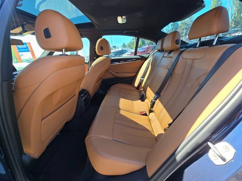 Used 2018 BMW 530e RWD image 16