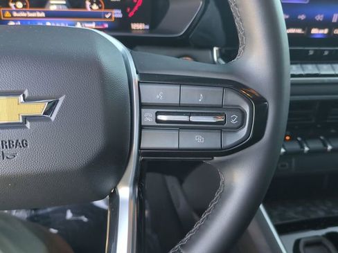 Used 2024 Chevrolet Colorado LT w/ LT Convenience Package RWD image 12
