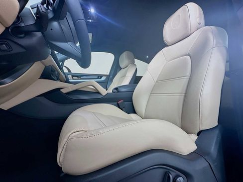 New 2026 Porsche Cayenne Coupe image 5