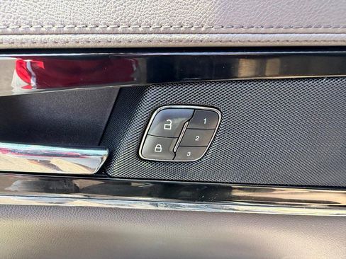 Used 2023 Lincoln Nautilus AWD w/ Premium Package image 20