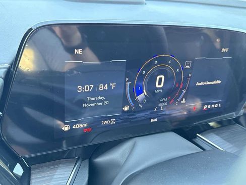 New 2026 Chevrolet Suburban Premier image 30