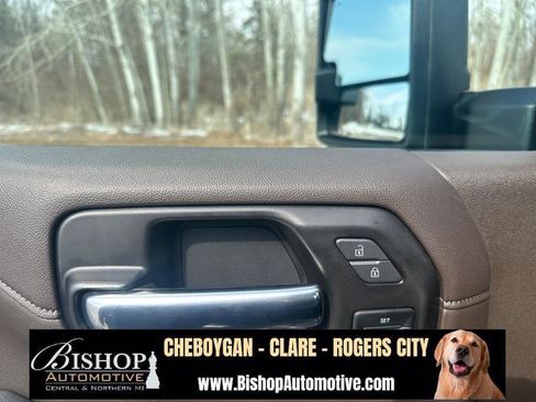 Used 2022 GMC Sierra 3500 Denali image 31