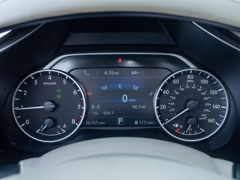 Used 2018 Nissan Murano Platinum image 30