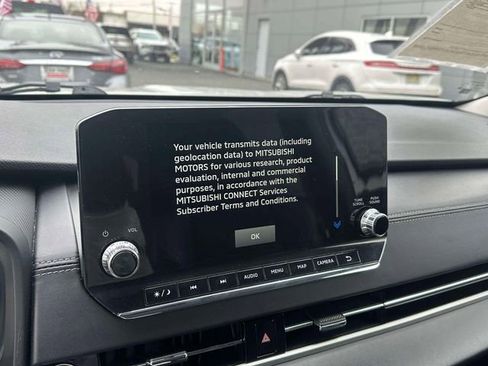 Used 2023 Mitsubishi Outlander SE AWD/4WD image 28