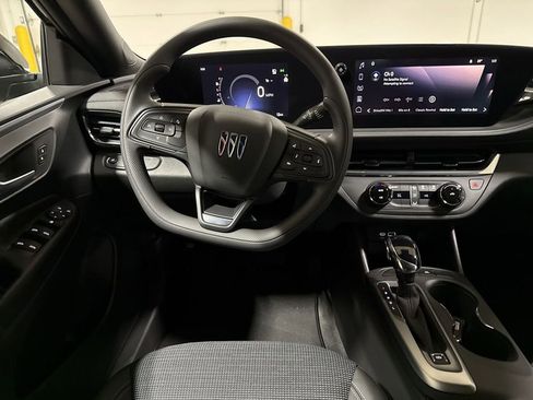 New 2026 Buick Envista Preferred image 11