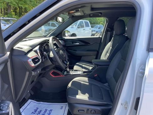 Used 2023 Chevrolet TrailBlazer RS w/ Sun and Liftgate Package FWD image 25
