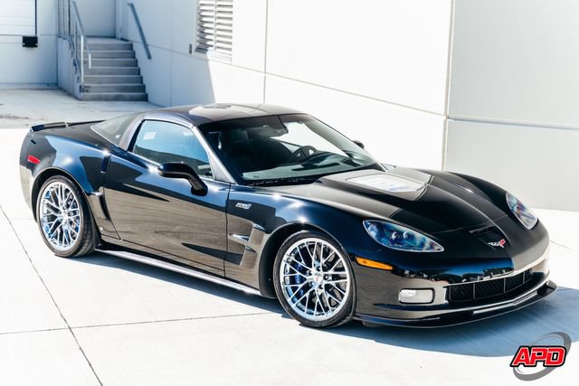 Used 2009 Chevrolet Corvette ZR1 w/ Preferred Equipment Group RWD image 3