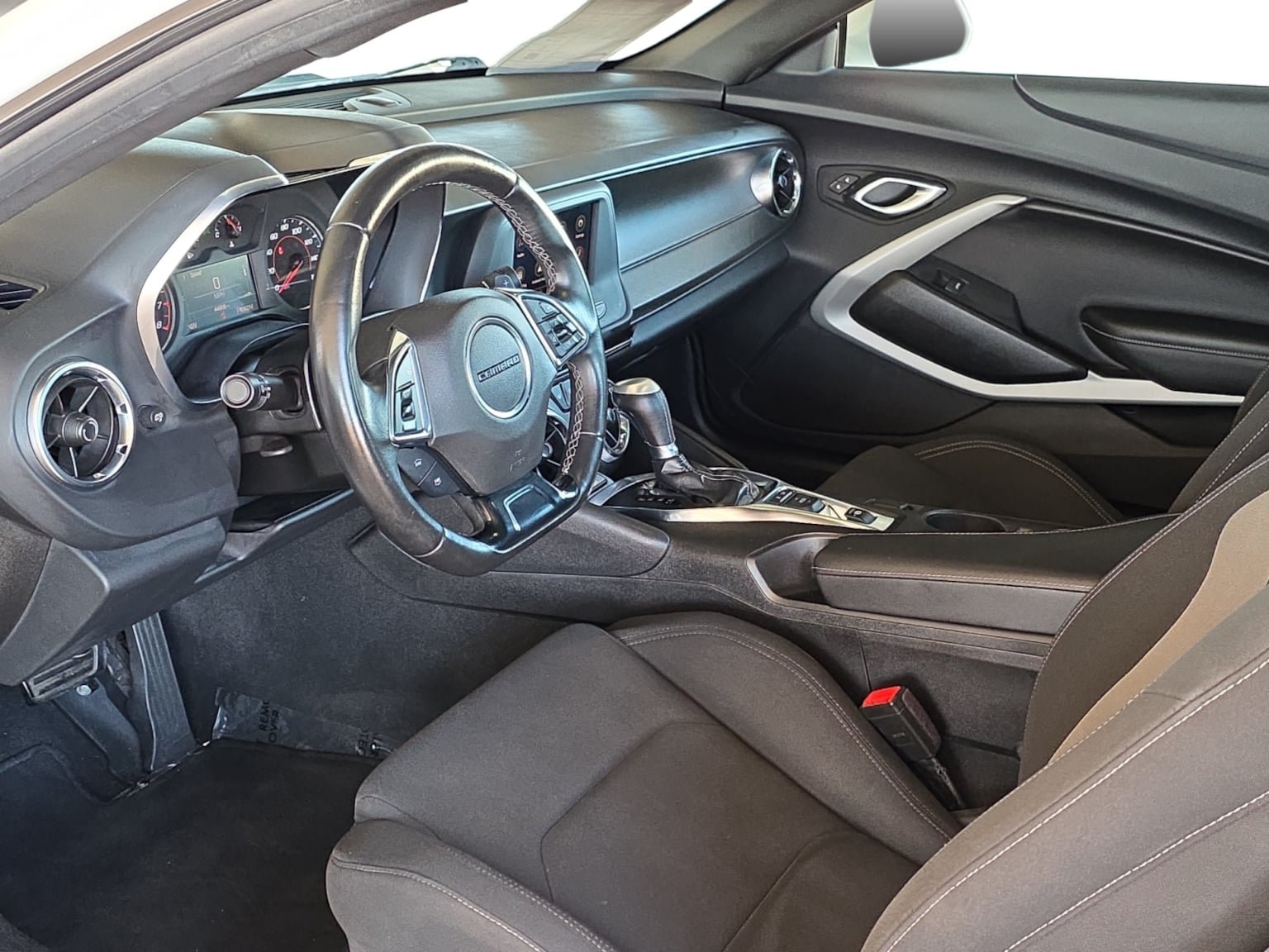 Used 2023 Chevrolet Camaro LT RWD image 13