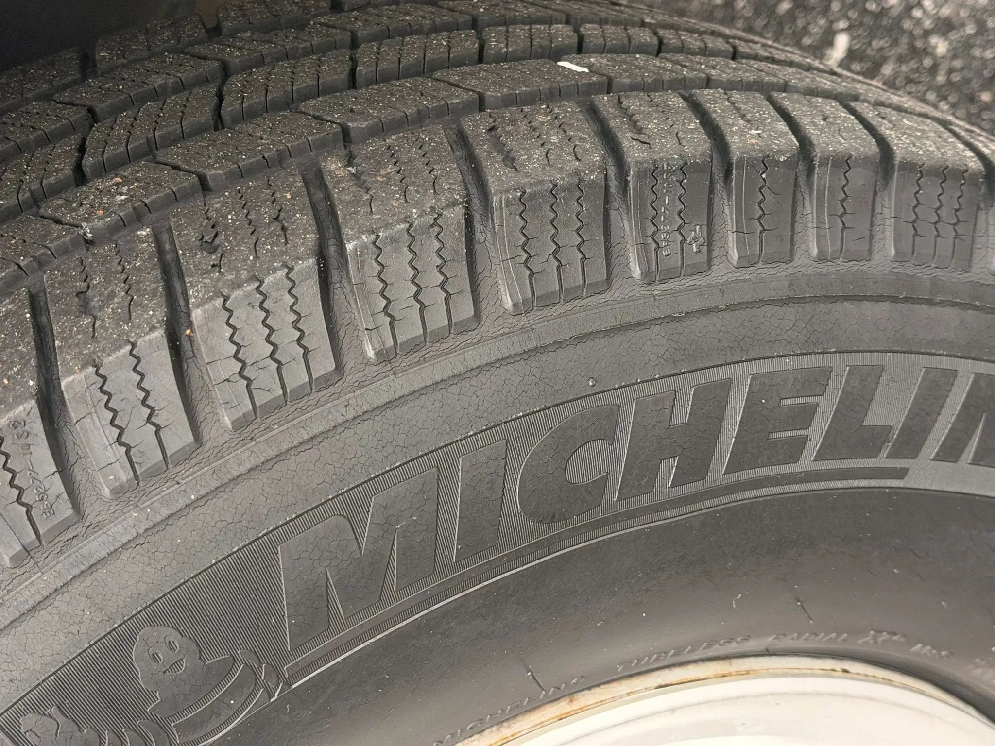 Used 2008 Ford E-350 and Econoline 350 XLT RWD image 42