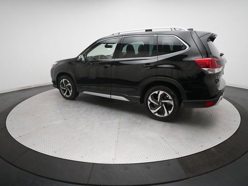 Used 2023 Subaru Forester Touring image 12