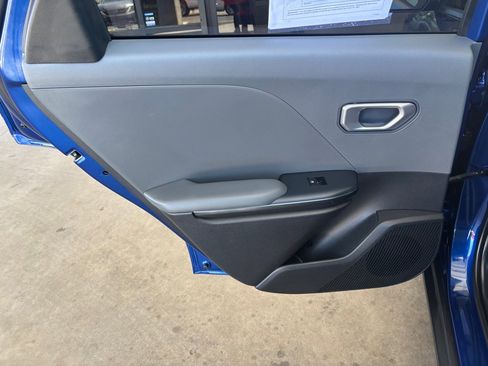 Used 2025 Kia K4 LX image 25