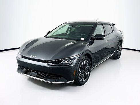 Used 2024 Kia EV6 Light image 3