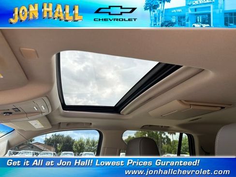 Used 2018 GMC Yukon Denali w/ Open Road Package AWD/4WD image 20