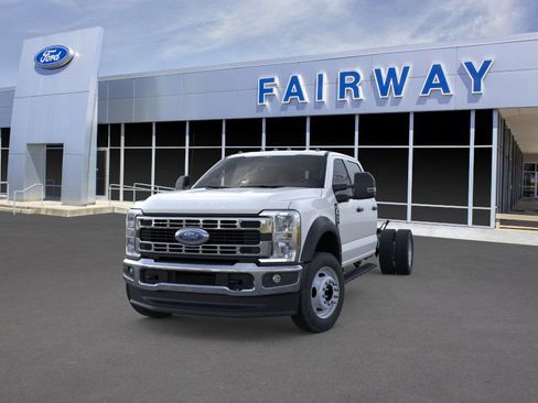 New 2026 Ford F450 XL w/ XL Chrome Package image 2