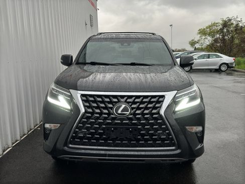 Used 2023 Lexus GX 460 Premium w/ Premium Package image 2