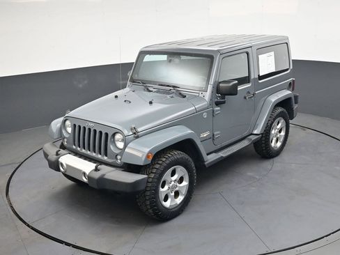Used 2014 Jeep Wrangler Sahara w/ Connectivity Group AWD/4WD image 30