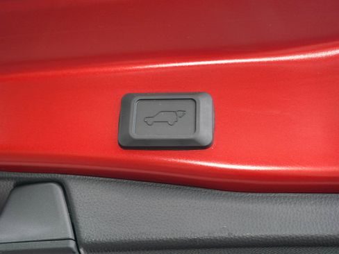 Used 2024 Toyota RAV4 XSE w/ Weather Package AWD/4WD image 11