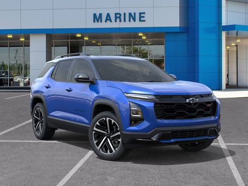 New 2026 Chevrolet Equinox RS w/ Convenience Package III FWD image 7