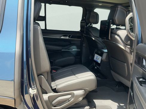 New 2026 Jeep Grand Wagoneer Summit w/ Rear Seat Video Group I AWD/4WD image 12