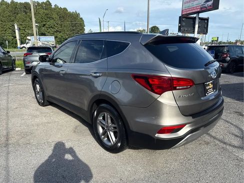 Used 2018 Hyundai Santa Fe Sport w/ 2.4L Value Package 02 FWD image 7