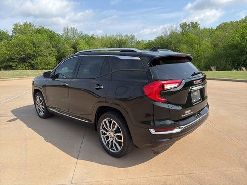 Used 2022 GMC Terrain Denali w/ LPO, Floor Liner Package AWD/4WD image 4