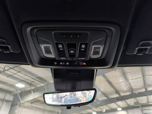 Used 2024 GMC Sierra 2500 AT4X AWD/4WD image 14