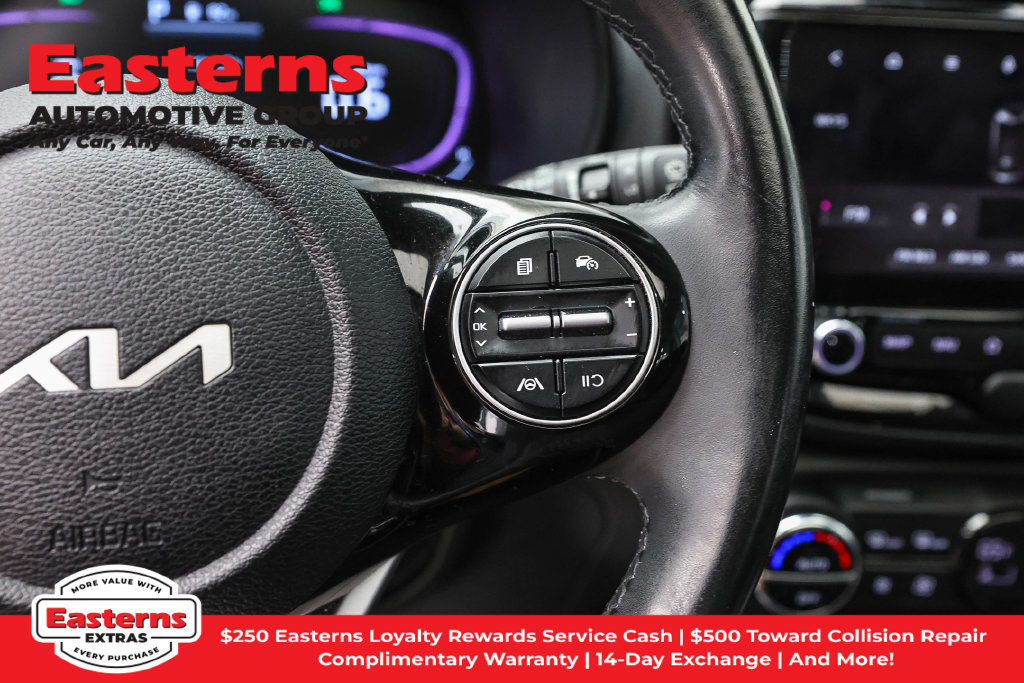 Used 2023 Kia Soul EX FWD image 17