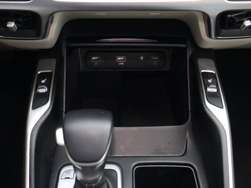 Used 2023 Kia Sorento EX w/ Panoramic Sunroof Package image 28